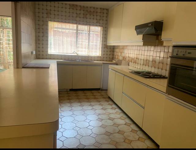 2 bed property to rent in POLLAK PARK